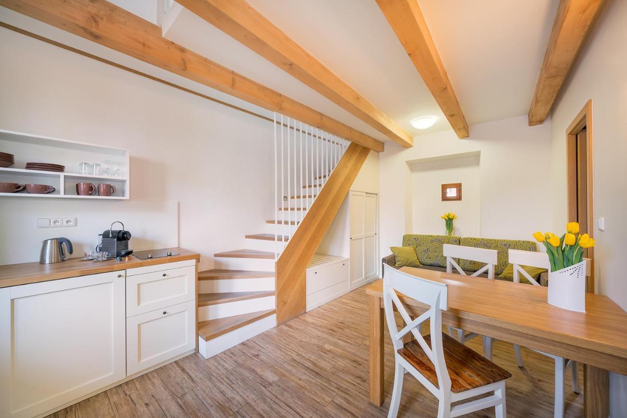 Hotel Bily Jednorozec Třeboň 外观 照片