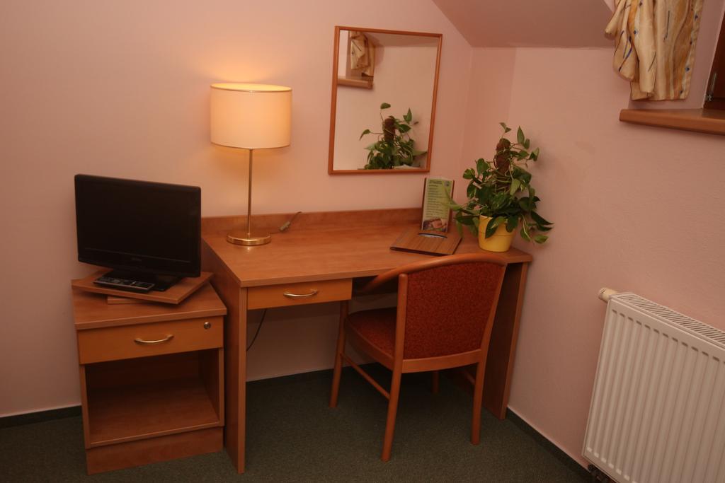 Hotel Bily Jednorozec Třeboň 外观 照片