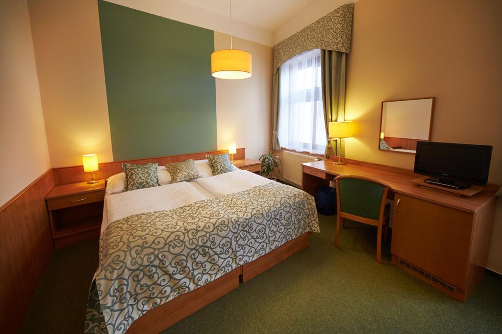 Hotel Bily Jednorozec Třeboň 外观 照片
